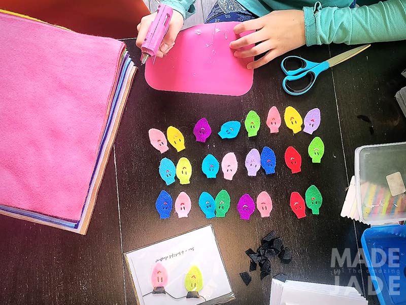 have a de-LIGHTFUL christmas